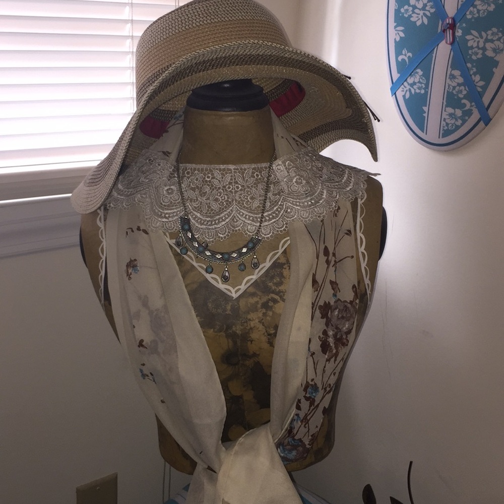 Meet your Posher, Carol